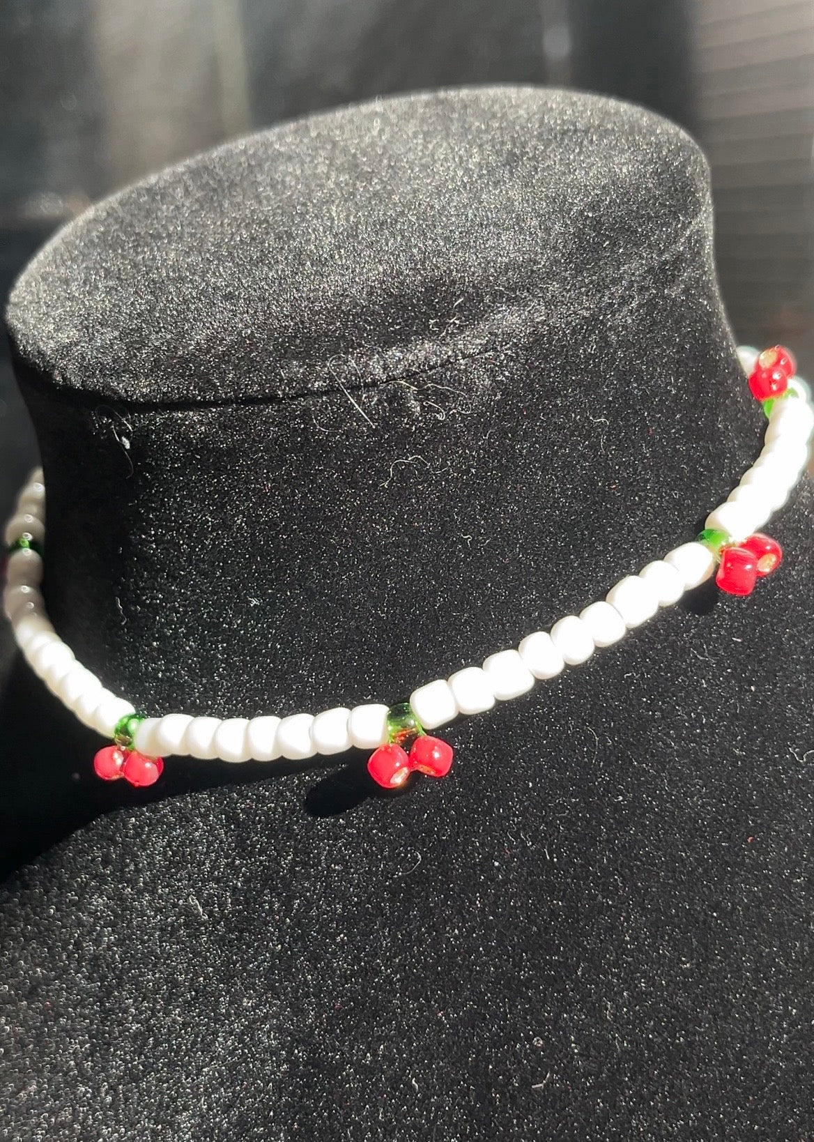 Cherry Bomb Chokerš